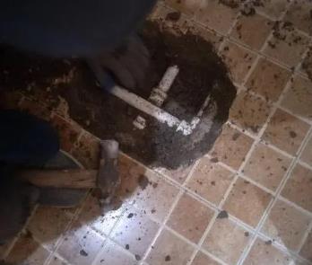 理塘卫生间漏水维修公司为您分享下卫生间渗水如何处理及注意事项